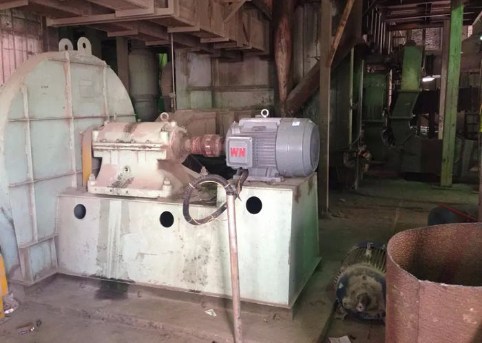 2025年12月17日陽春(chun)基地節能電(diàn)機更換現場(chang)